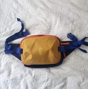 Cotopaxi 3L hip pack